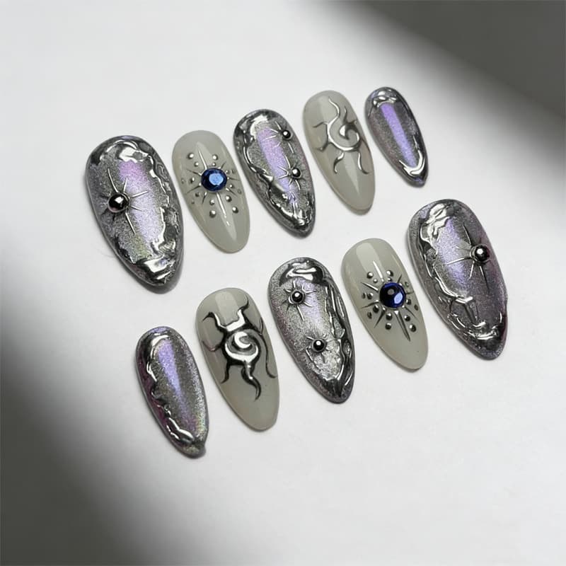 30 Pieces Aurora Short Almond-Shaped Liquid Metal Silver-Plated Heavy-Duty Dark Luxury Style 3D Cat-Eye Press-On Nail Patches