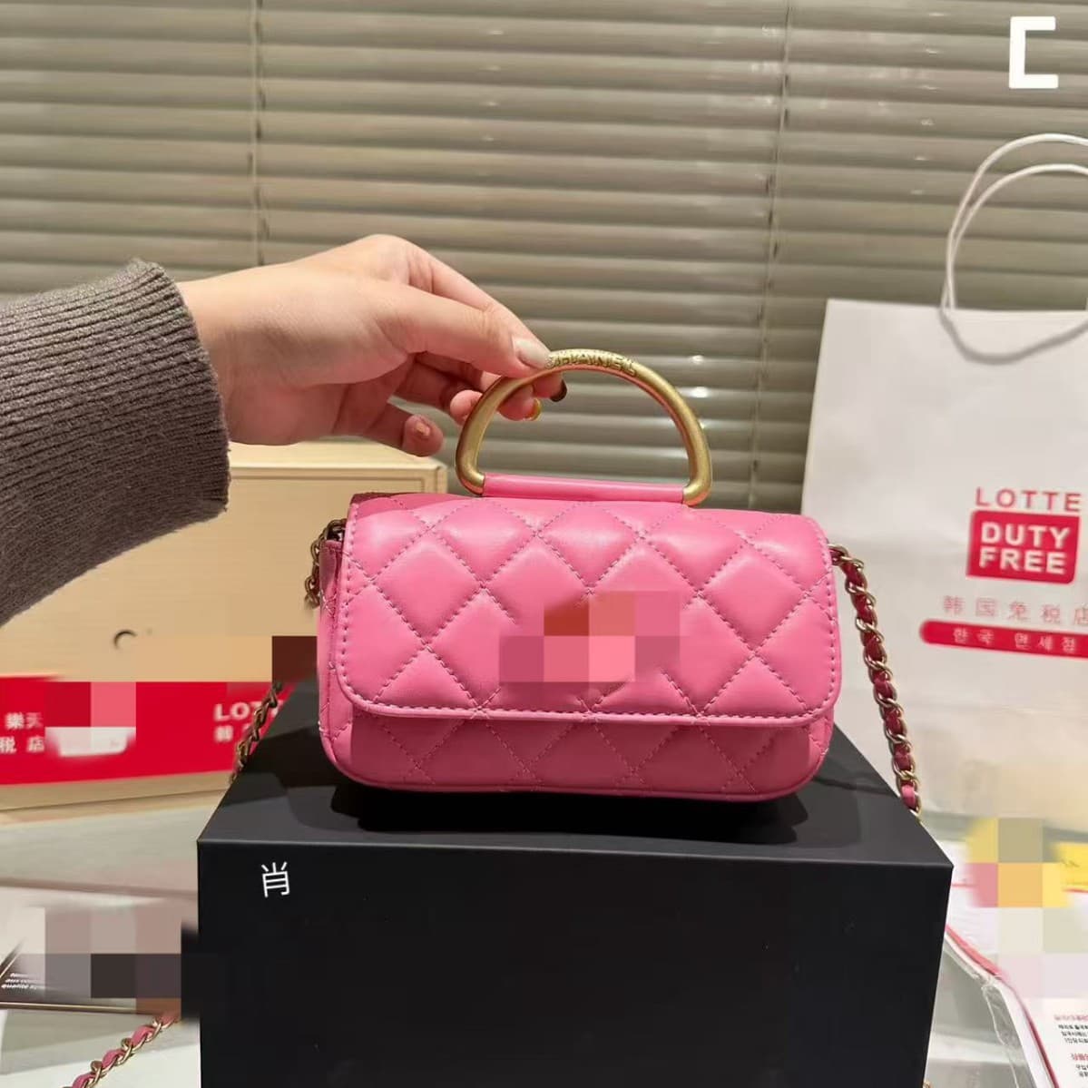 Beauty Points Member Gift Personal Shopper Version VipGift Vintage Metal Handle WOC Handbag Retro Trend
