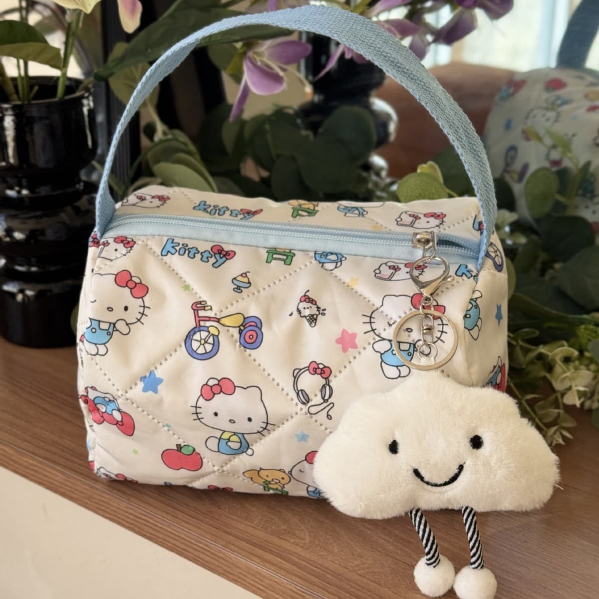 Blue Hello Kitty Large-Capacity Storage Cute Japanese-Style Stain-Resistant High-Value New Year Gift Waterproof Makeup Bag