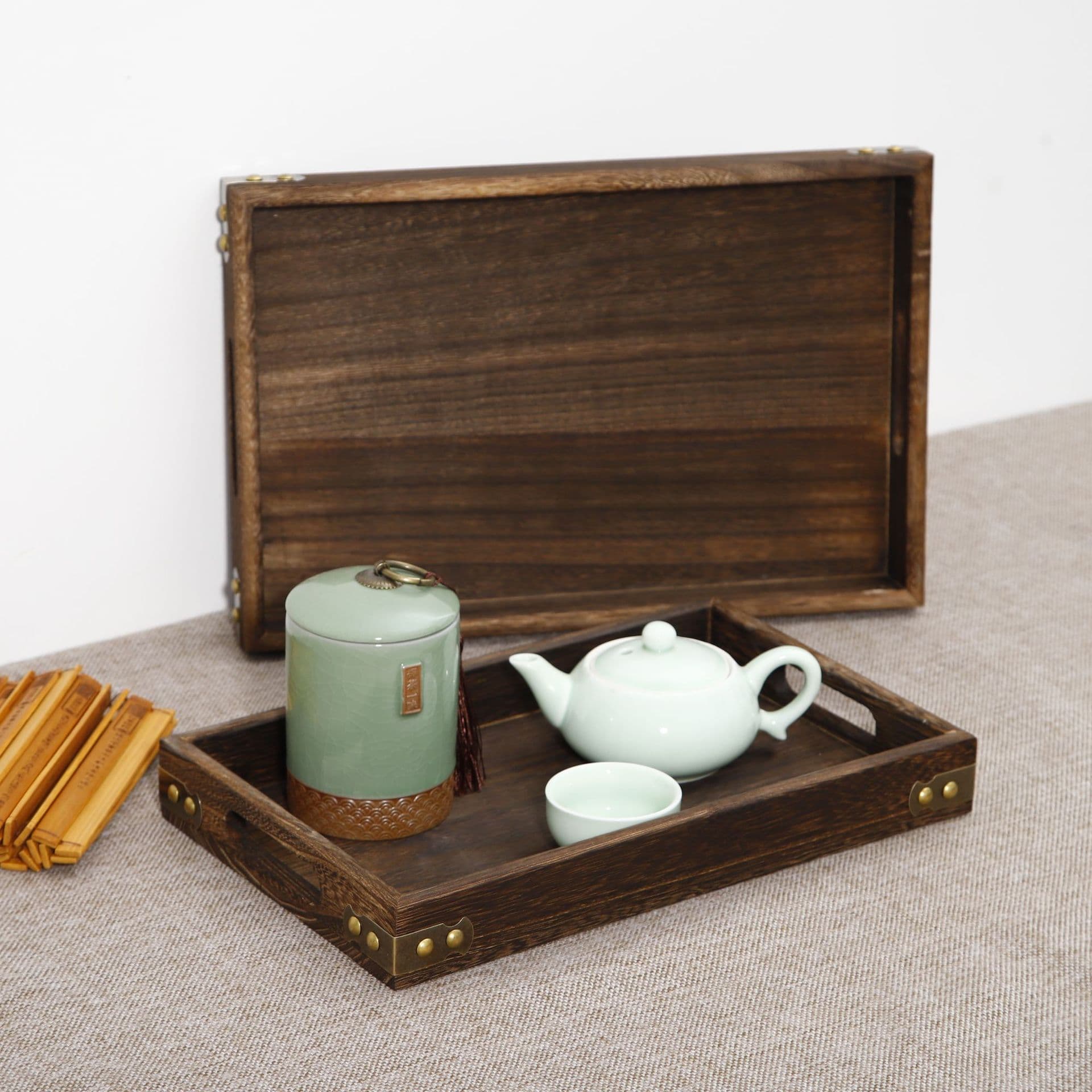 In stock Japanese minimalist style solid wood tea tray for home use, suitable for tea tables, tatami mats, tea seats, and tea saucer covers.