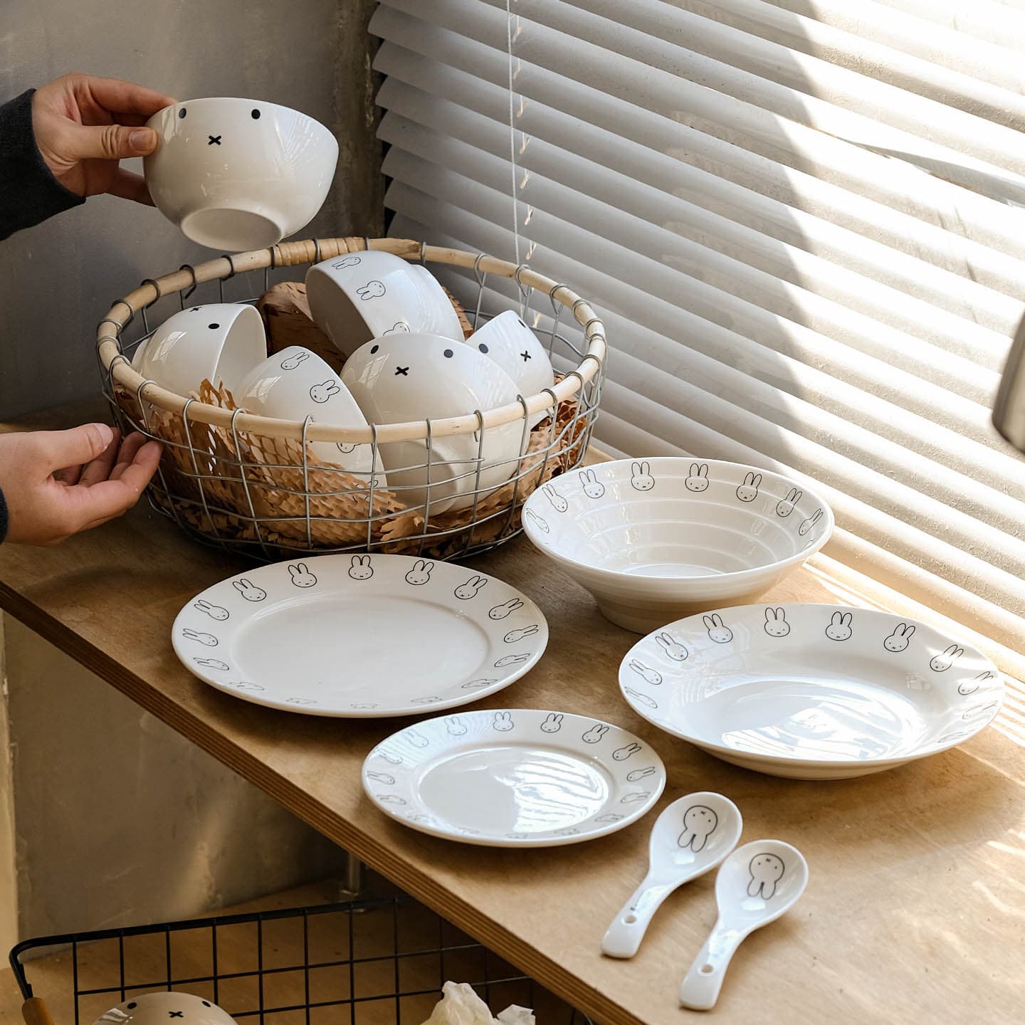 Japanese Cartoon Rice Rabbit Dinnerware Set Simple Line Ceramic Plate Home Dinner Plate Flat Plate Deep Plate Vegetable Plate