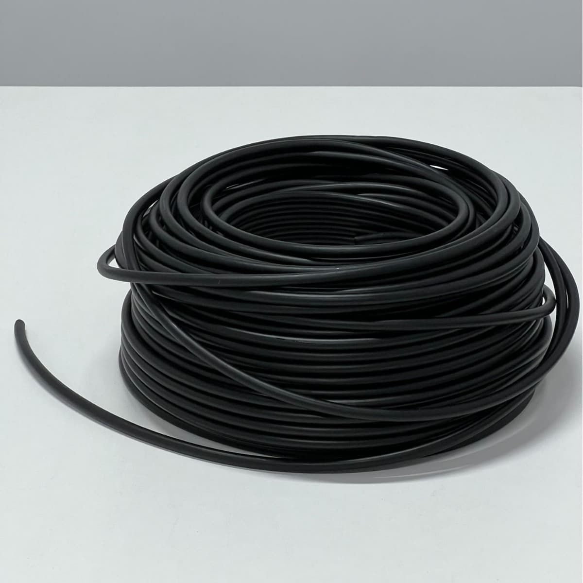 Rubber-sheathed shielded cable