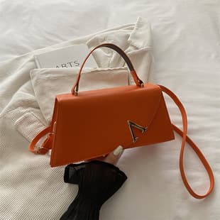New European American Solid Color Stylish 2026 Summer Large Capacity Vintage Aesthetic Simple Women's Handheld Crossbody Small Square Bag