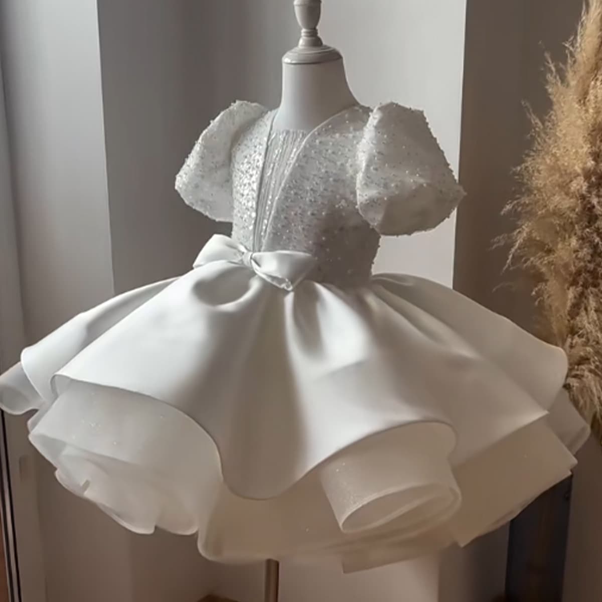 White Girls Princess Dress, New Export Style, Fairy Heavy-Duty Children's Princess Dress for Piano Host Performance