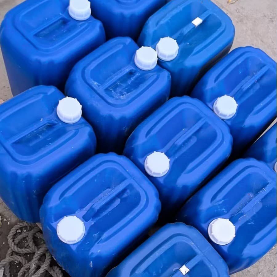 Water-based Nitrile Latex that cures naturally, used for rubber gloves, etc., with excellent elongation and tensile strength.