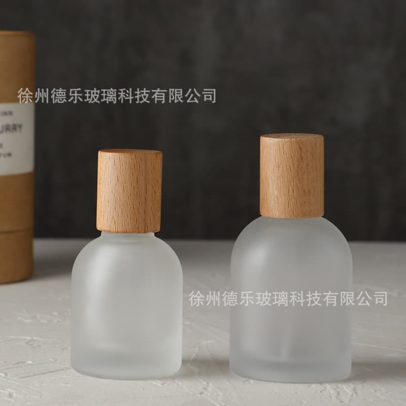Wholesale frosted glass 30ml 50ml perfume bottle empty spray spray empty perfume glass bottle with beech lid