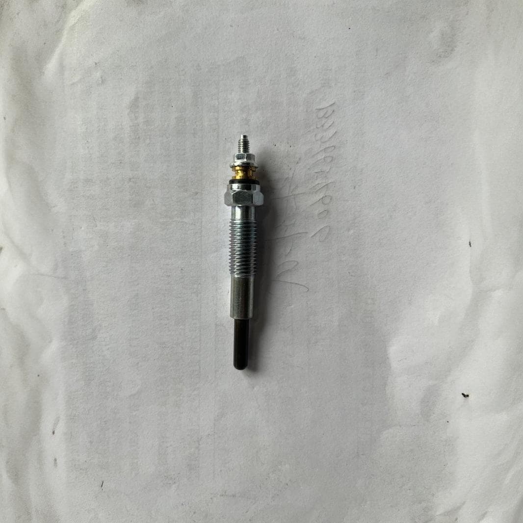 Fits Cummins A2300 glow plug 4900224 Nissan 1.5 glow plug, OEM standard