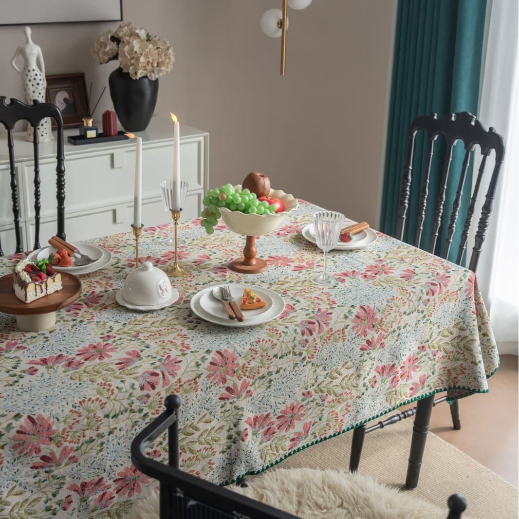 Yiman Qiyun Tablecloth French Vintage Embroidery Contrast Color Jacquard Rectangular Table Cloth Ambiance Factory