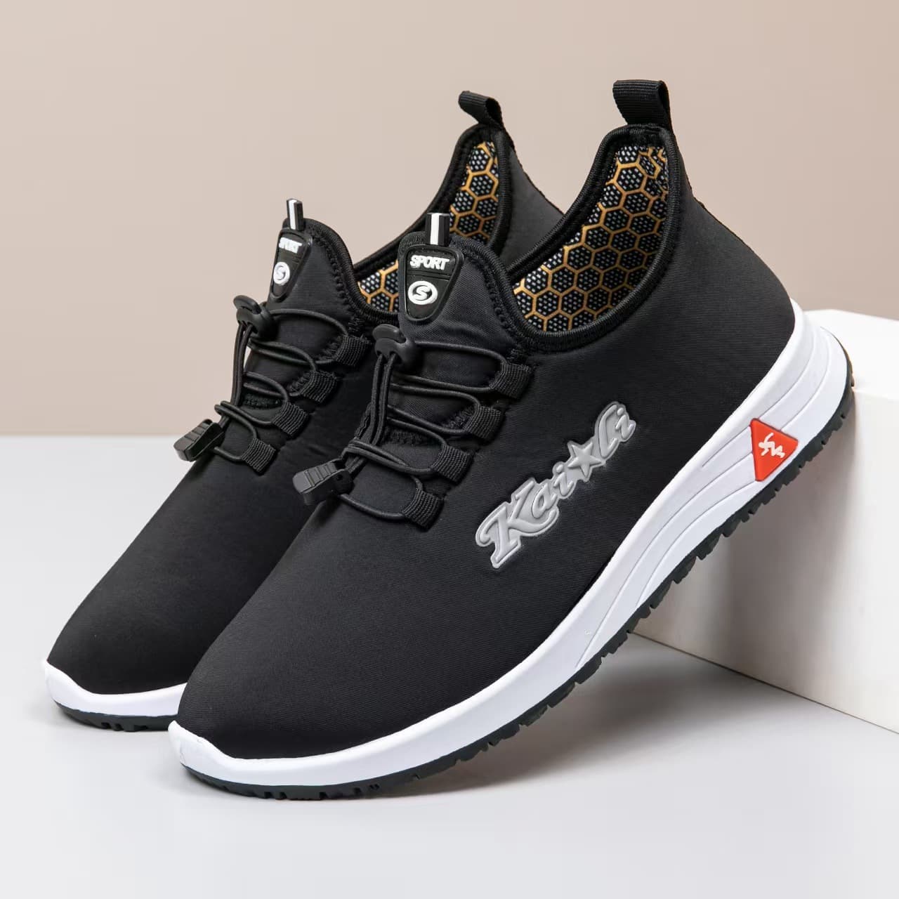 Spring/Autumn New Old Beijing Cloth Shoes, Anti-slip Breathable Comfortable Middle-aged and Elderly Casual Walking Shoes