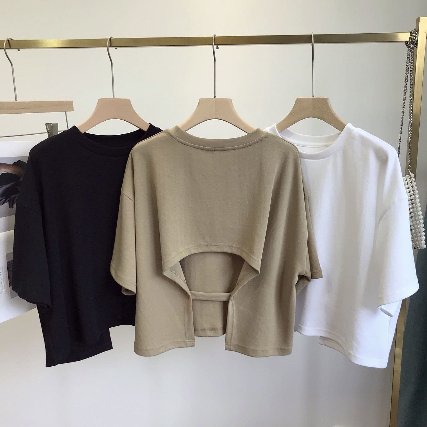 Backless Cropped T-Shirt for Women Sweet Spicy Style Korean Version Summer New Round Neck Loose Fitting Short Sleeve Top Trendy