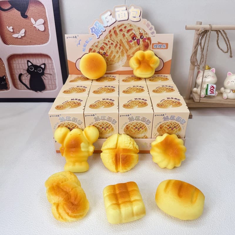 Creative decompression bread shape pinching fun blind box stress relief toy high-looking cute cartoon venting pinching fun