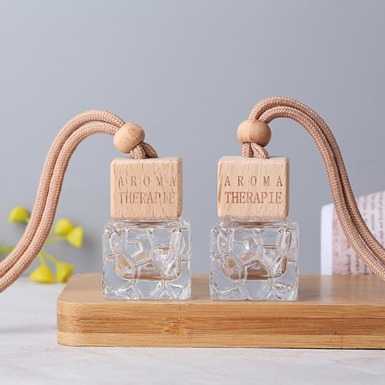 In Stock Water Cube Car Perfume Bottle Perfume Spray Bottle Square Cover Car Aromatherapy Bottle Rearview Mirror Pendant