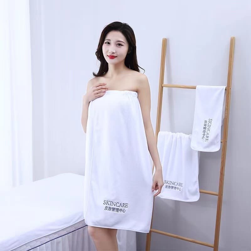 Strapless bath towel/bathrobe, thickened coral fleece, soft and absorbent, suitable for beauty salons and home use.