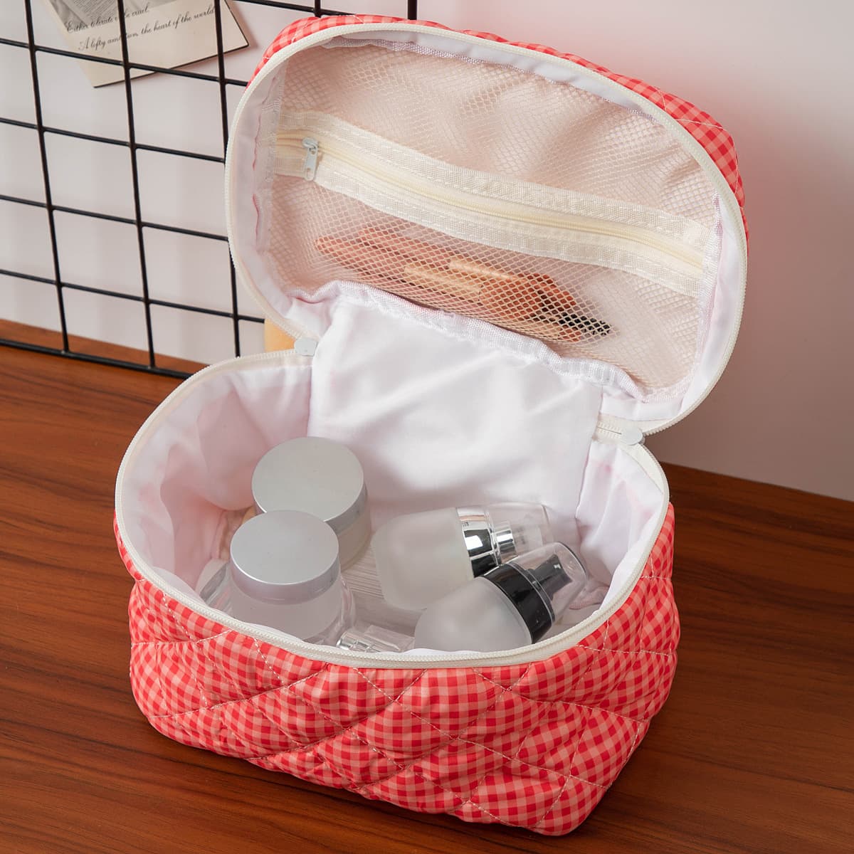 Korean-style floral makeup bag, fresh quilted women's clutch, travel toiletry organizer bag