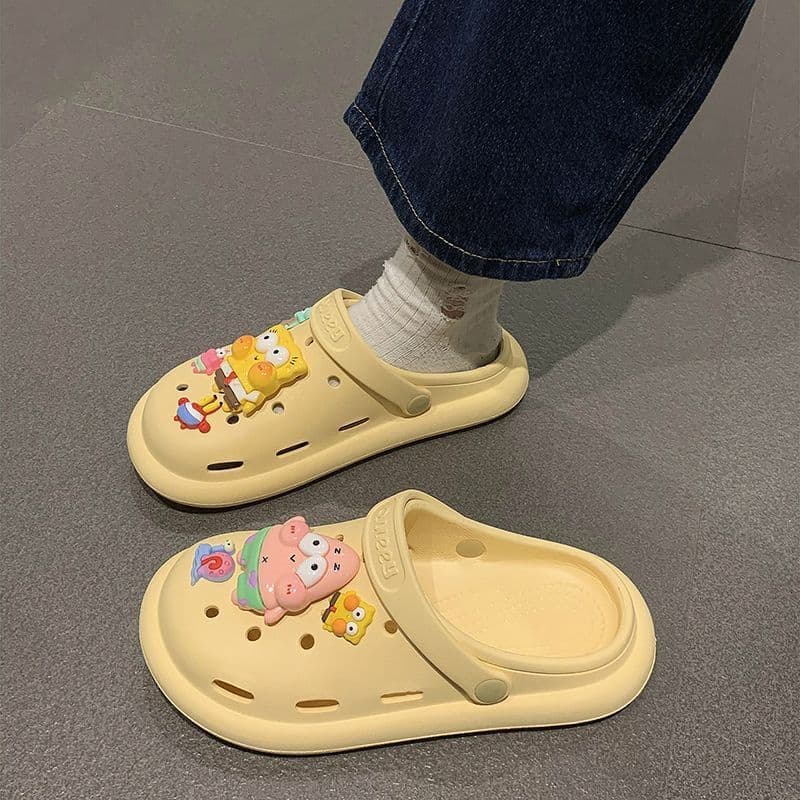 2026 New Eva Cartoon Croc Shoes Women Summer Outdoor Thick Sole Sandals Beach Creek Walking Toe-Covered Slippers