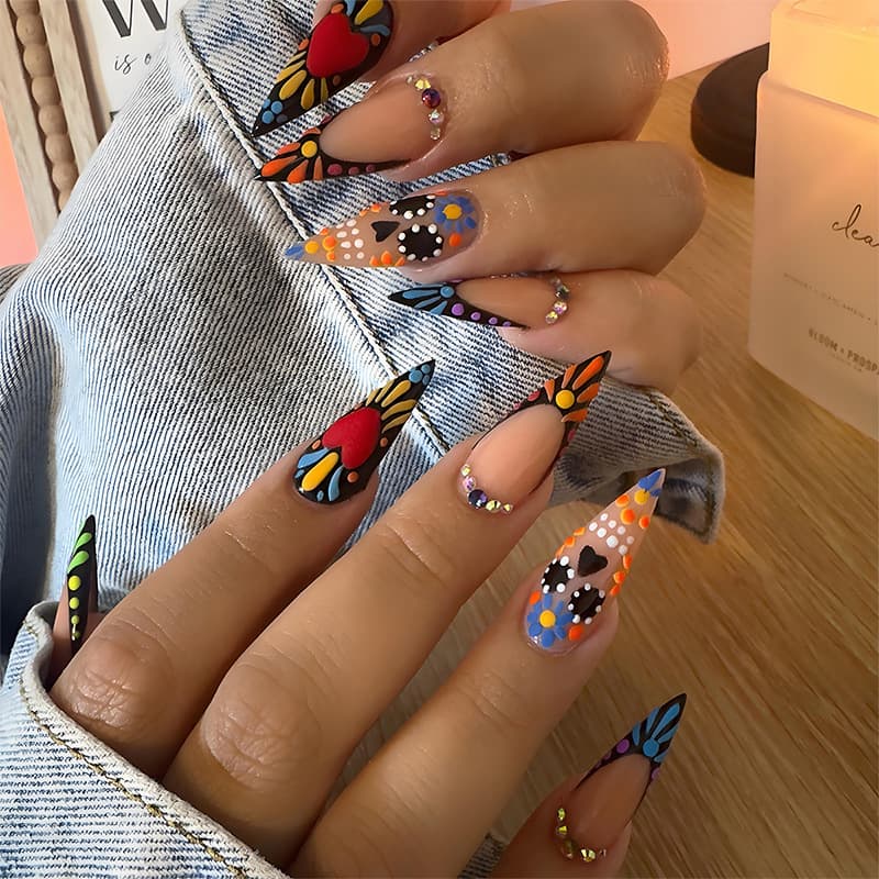 Best-Selling Western Style Cool Black and Nude Gold Geometric Line Press-On Nails 24-Piece Set Almond Fake Nails Cross-Border Nails