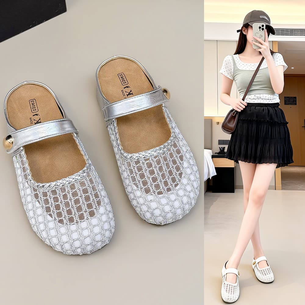 2026 New Hollow Mesh Toe-Covered Mules Women Summer Breathable Flat Outdoor French Retro Sandals