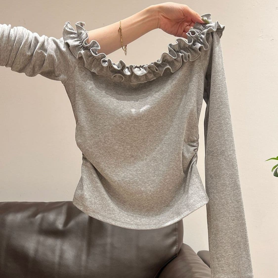 Plus Size De Velvet Ruffle Long Sleeve T-Shirt Women Autumn Winter New Slim Fit Thermal One Shoulder Top