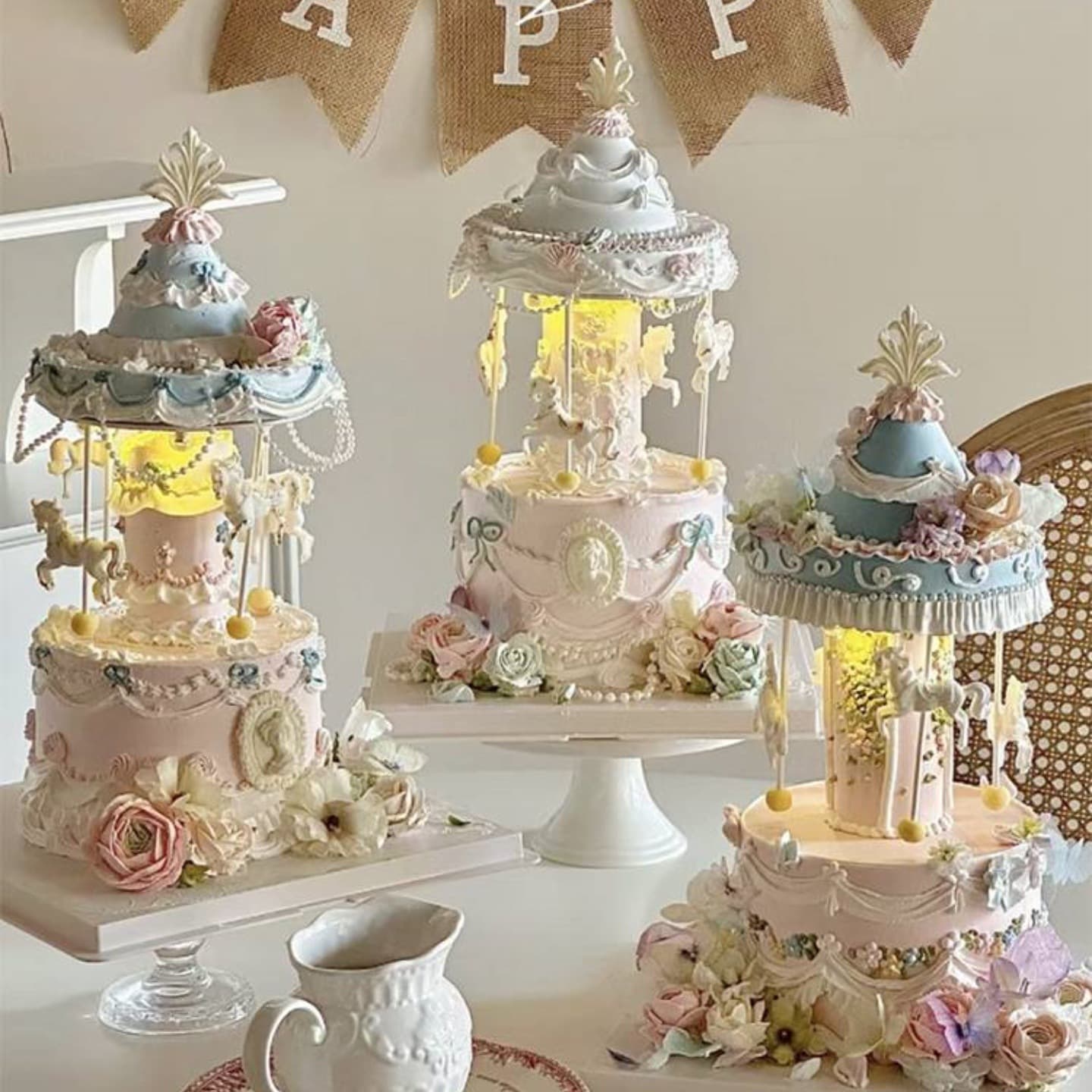 Internet celebrity morning same style Korean retro baking wedding suspended automatic carousel cake decoration mold ornaments