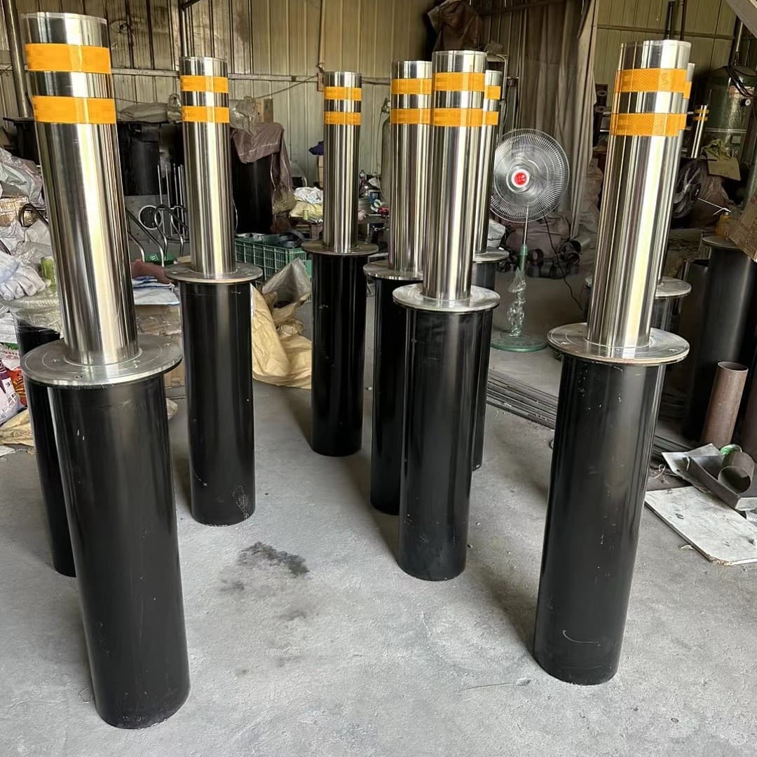 Fully automatic hydraulic rising bollards, electric anti-collision posts, intelligent school stainless steel road blockers, retractable ground posts.