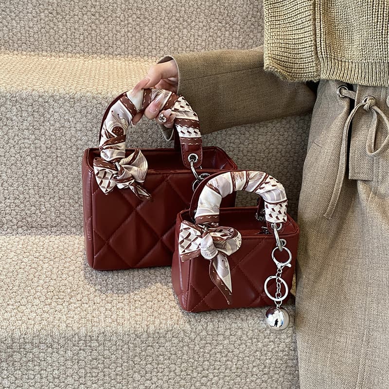 New Lady Dior Handbag, Chic Chanel-Style Bag, Trendy and Versatile Korean Diamond-Quilted Handbag, Summer Shoulder and Crossbody Bag