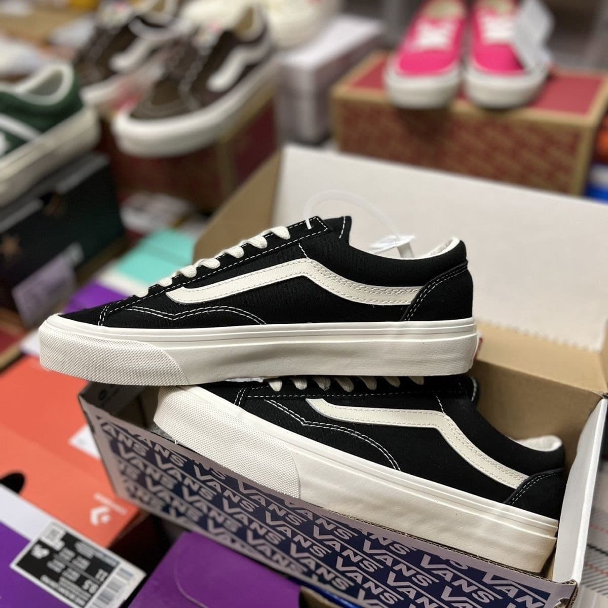 Wanbanxie Style 36 Black and White Canvas Shoes, G-Dragon Navy Blue Classic Retro Versatile Casual Shoes for Men and Women