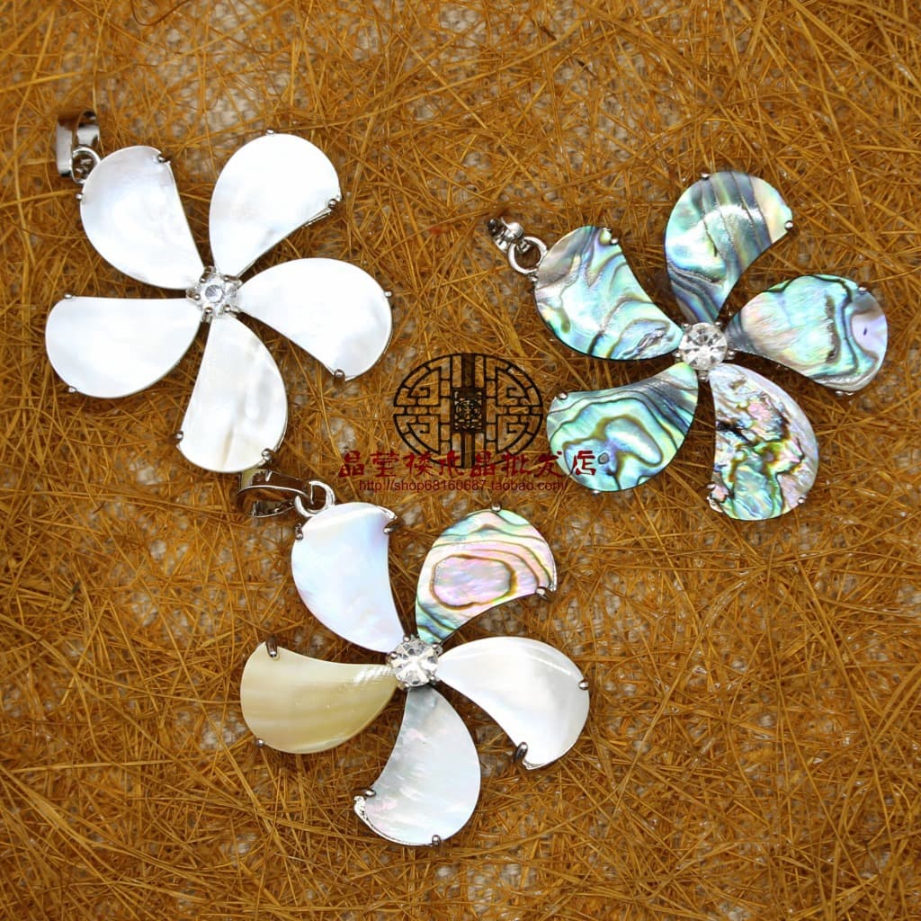 Origin Shell Accessories, Exaggerated and Generous Windmill Orchid White Shell Pendant Necklace, Cross-border Jewelry Accessory