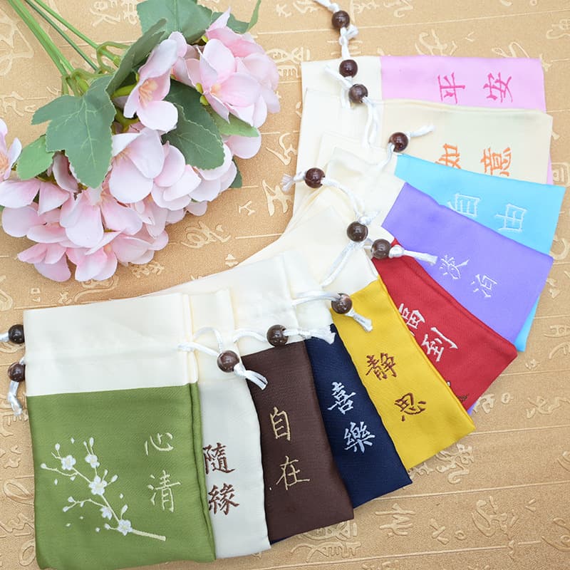 Direct supply of Mid-Autumn Festival embroidered double-layer sachet, traditional Chinese attire pendant, ready stock