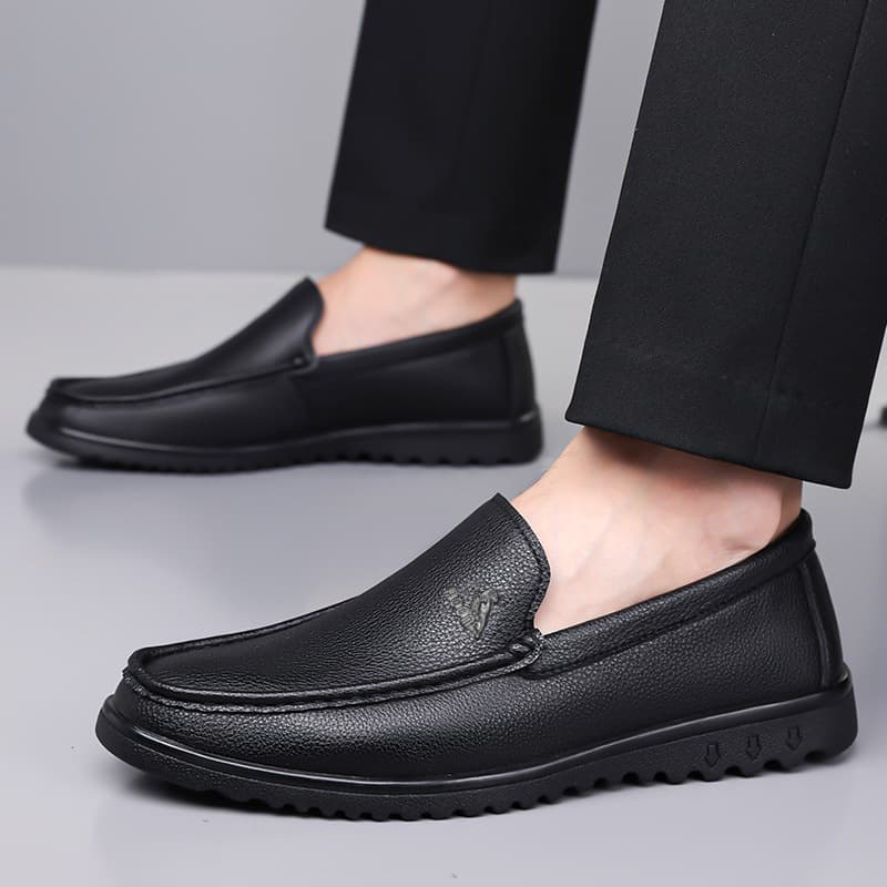 Men's leather shoes, soft leather, soft sole, comfortable men's casual shoes, leather surface, lightweight slip-on shoes, business men's shoes