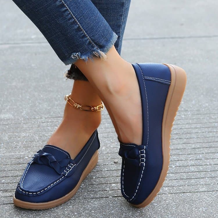Independent Site 2022 Spring/Autumn New Slip-On Large Size Round-Toe Casual Flats, Bean Shoes for Mothers