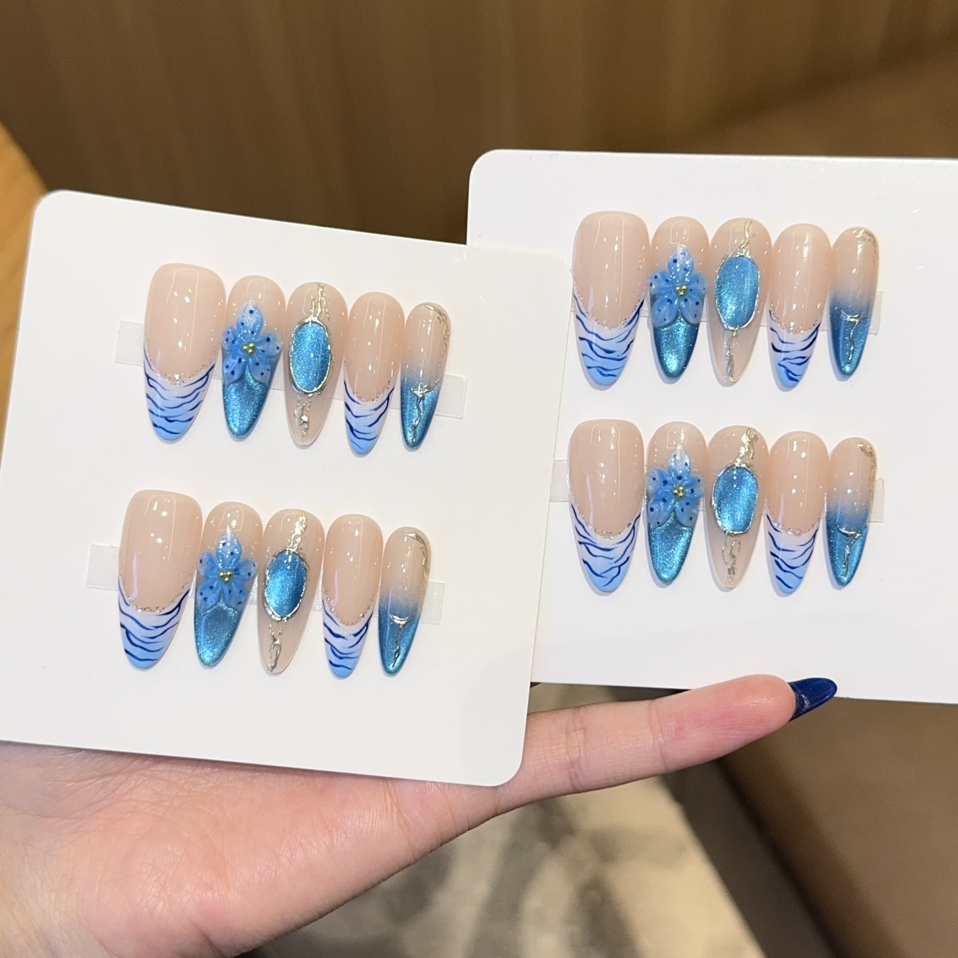 Qianfan [Blue Mirror Magic Flower] European and American carved French cat-eye handmade wearable manicure patches and fake nail patches