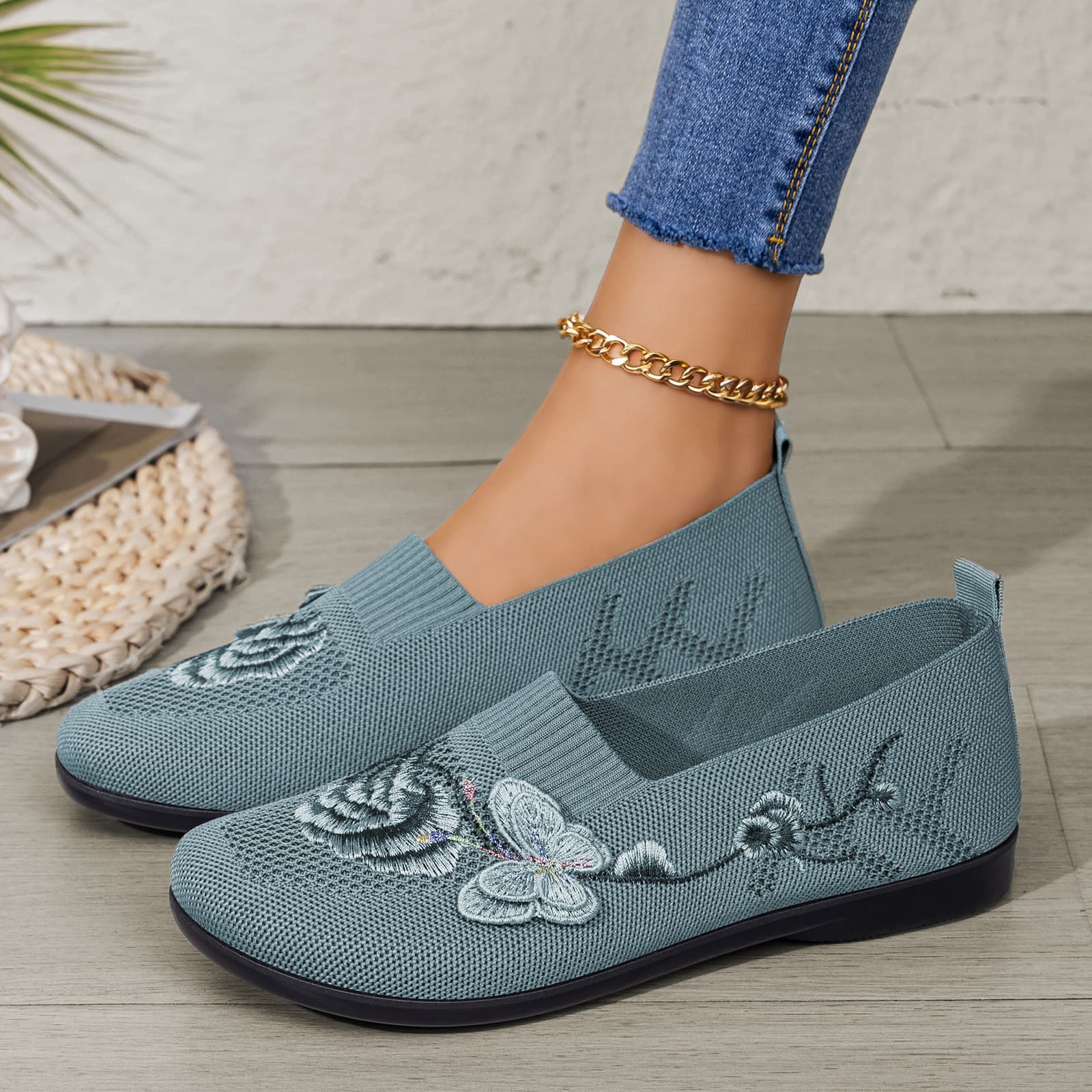 Old Beijing Cloth Shoes Women's Summer Breathable Lightweight Low-Cut Flat Knit Shoes Soft Sole Comfortable Casual Shoes