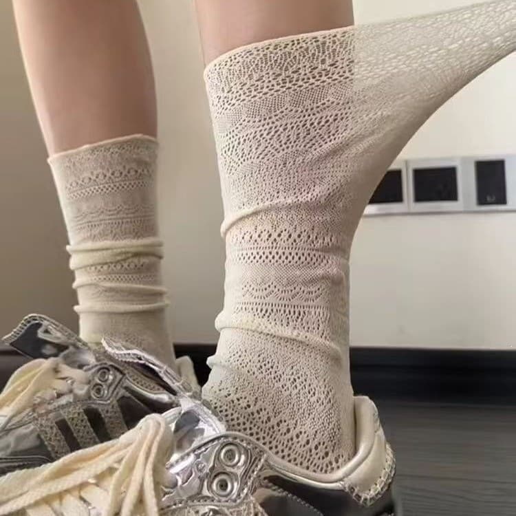 Versatile Vintage Hollow Out Socks for Women, Fashion Socks, Slimming Legs, Spring and Summer Thin Style, Stacked Socks, Calf Socks, JK Mesh Mid-Calf Socks