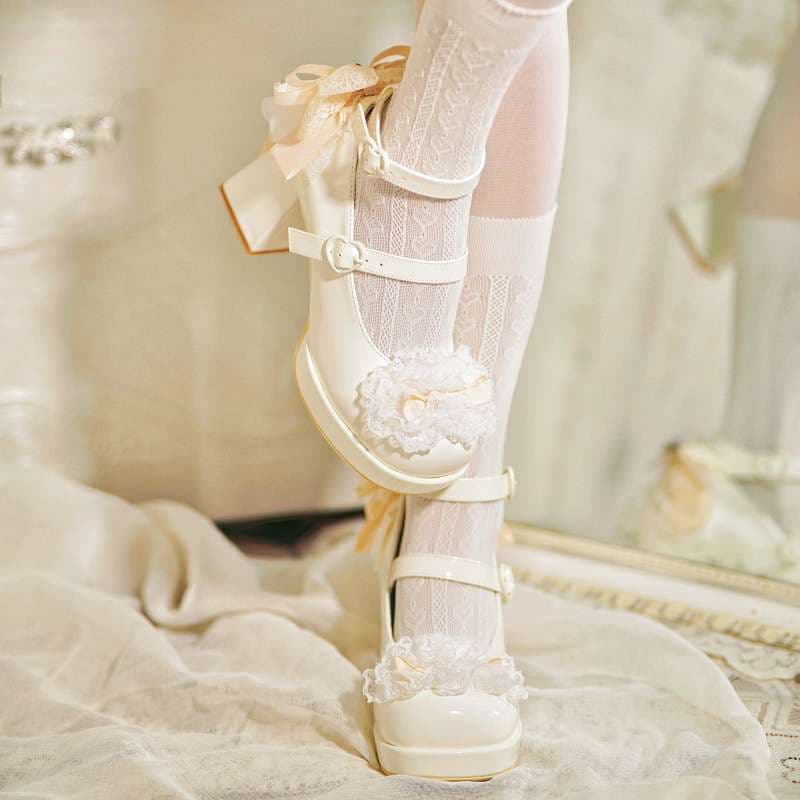 Lolita shoes for young girls, cute and sweet, platform high heels, ethereal bow.