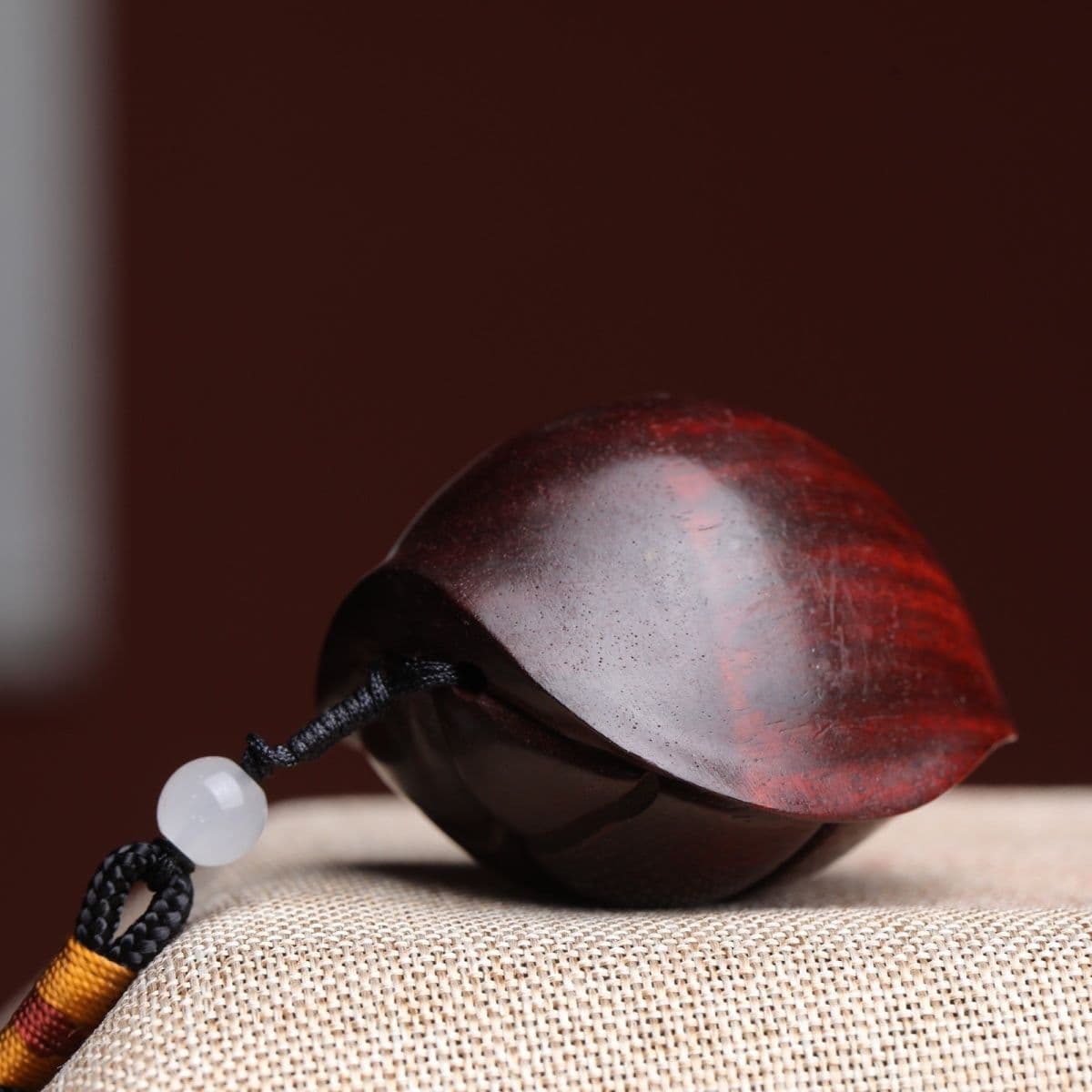 Turtle Shell Wealth Amulet Keychain Gift for Elders, Meditation Wood Carving Collectible Toy