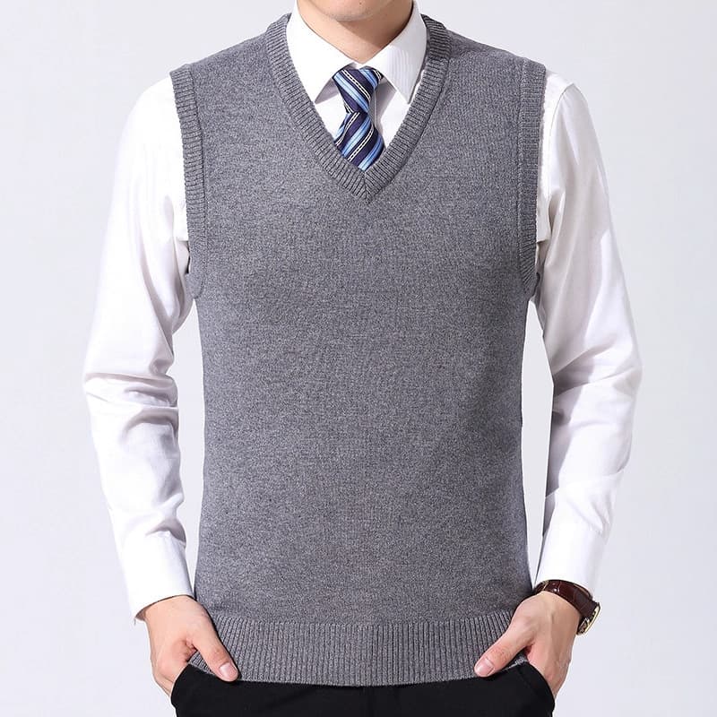 V-neck wool sweater vest, autumn knitted cardigan, solid color, middle-aged men's casual base layer shirt, sleeveless top.