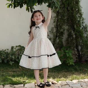 New Vintage Style Dress Sweet Girls Performance Dress Girls Halterneck Polka Dot Sleeveless Princess Dress Elegant