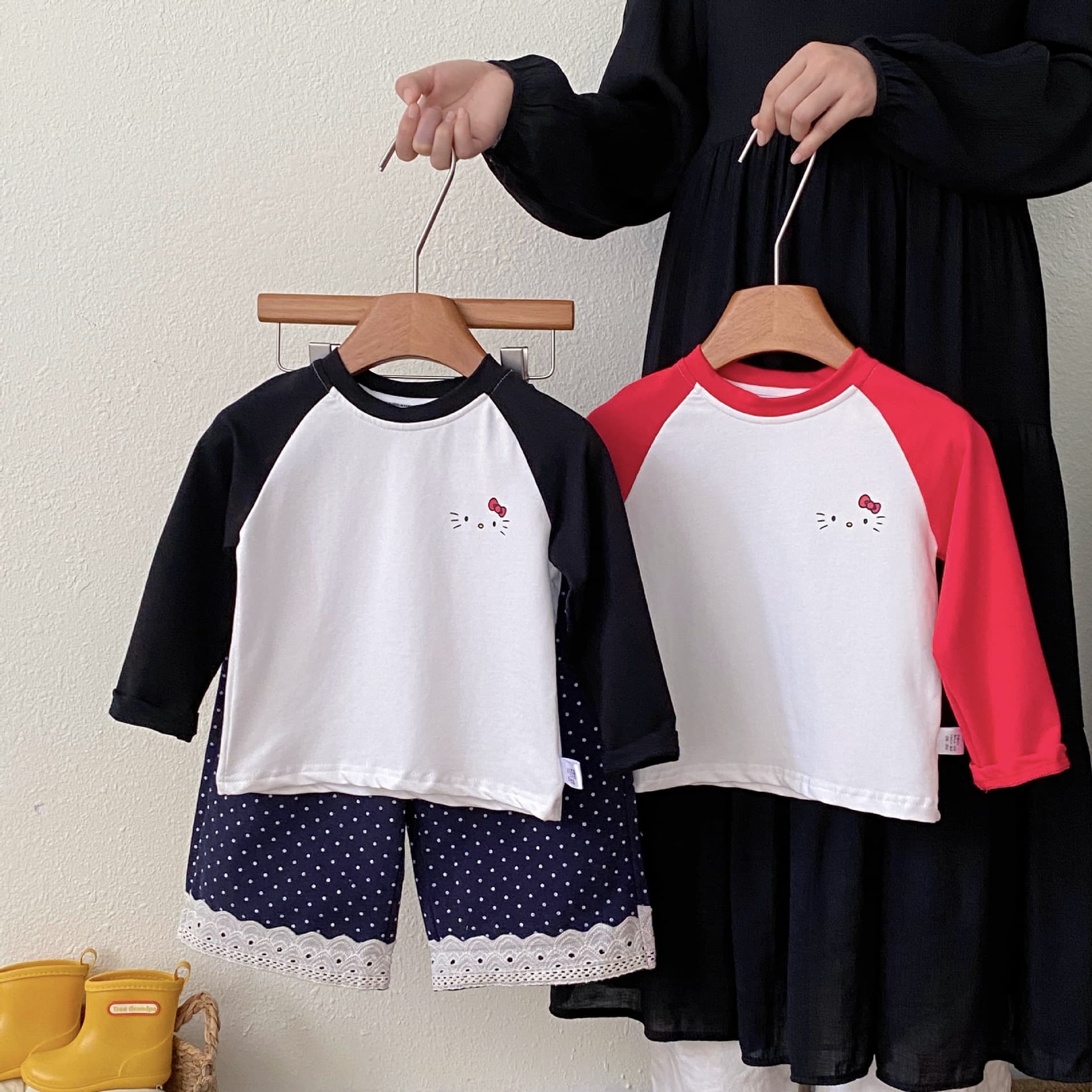Children's clothing in stock spring and autumn new kt printed raglan long-sleeved tops girls round neck pullover Korean style versatile T-shirt