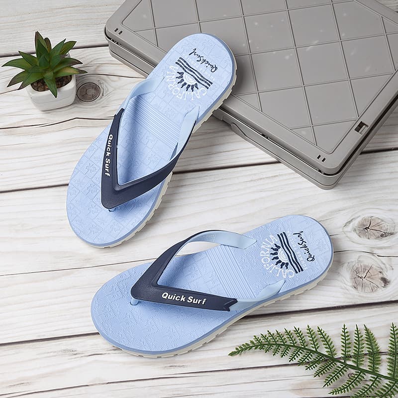 Thick-Soled Slippers with a Stepping-On-Clouds Feel, PVC Upper, Non-Slip and Wear-Resistant, Women's Outdoor Beach and Pool EVA Sole Slippers, Breathable and Lightweight
