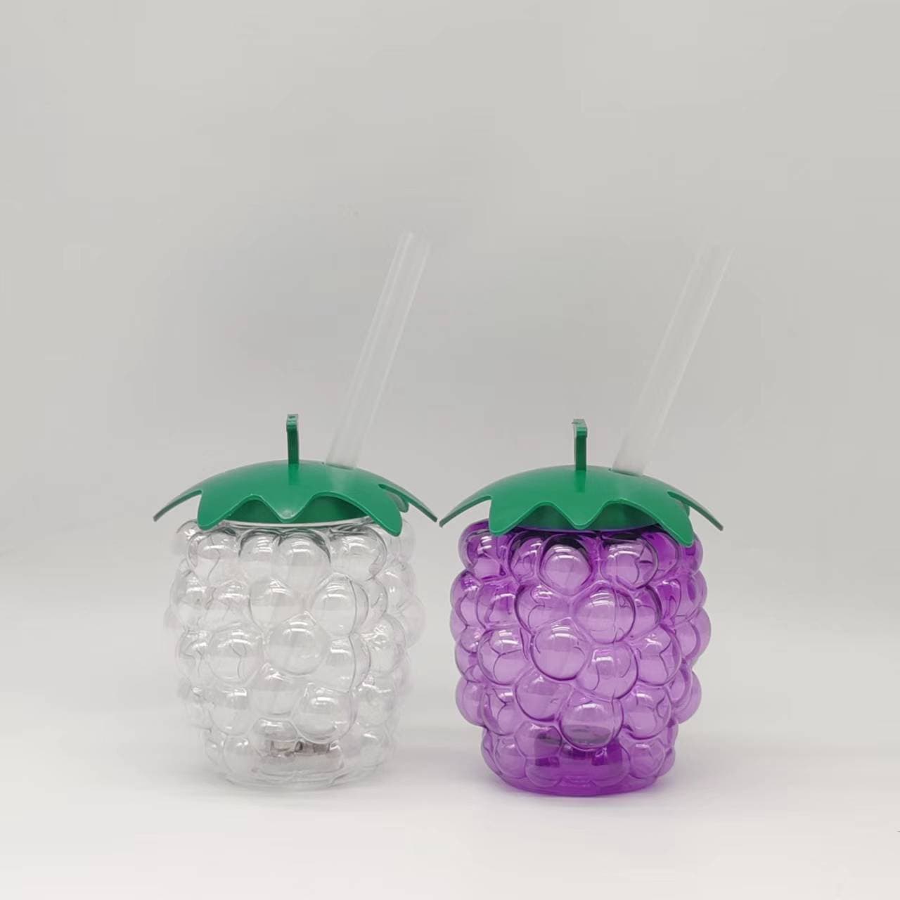 Ins-style cartoon fruit straw cup, pineapple and strawberry shaped milk tea cup, trendy drink cup for Children's Day