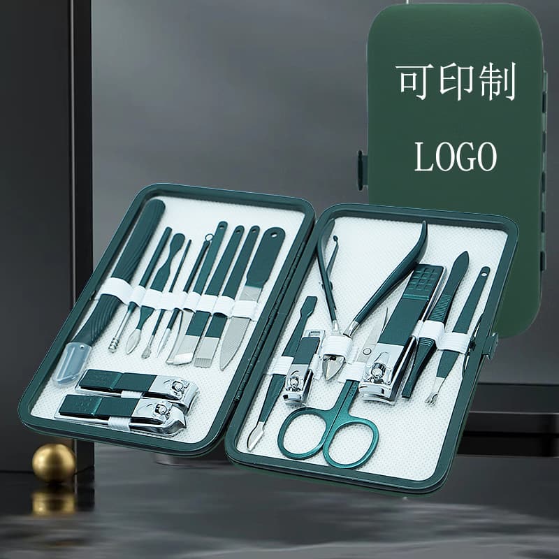 Factory Stock Dark Green 18-Piece Beauty Manicure Set Manicure Eyebrow Pedicure Set