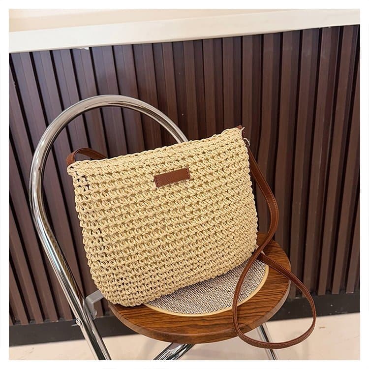 Summer Woven Bag for Women New Fashion Versatile Bucket Bag Retro Casual Shoulder Crossbody Bag Beach Bag