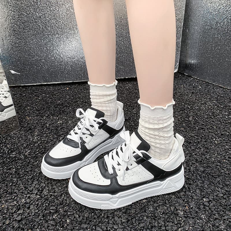 Korean-style color-block sneakers for women, 2025 autumn new arrival, student fashion trend casual sports shoes, versatile white sneakers