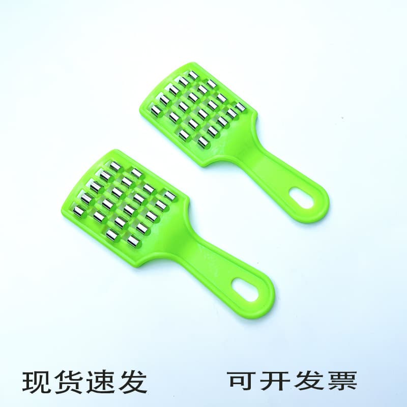 Home-use old-fashioned dumpling filling knife with multifunctional vegetable shredder for quick cabbage and radish slicing