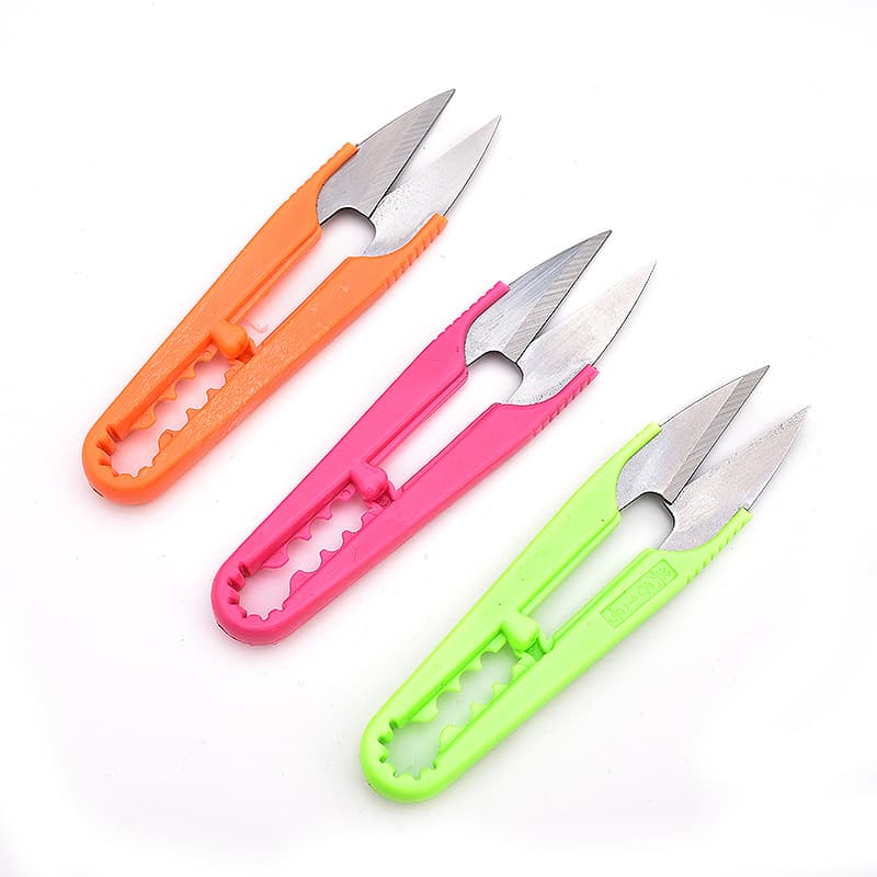 Supply of U-shaped colored handle thread shears, cross-stitch thread shears, household sewing tools, spring-loaded yarn shears wholesale.
