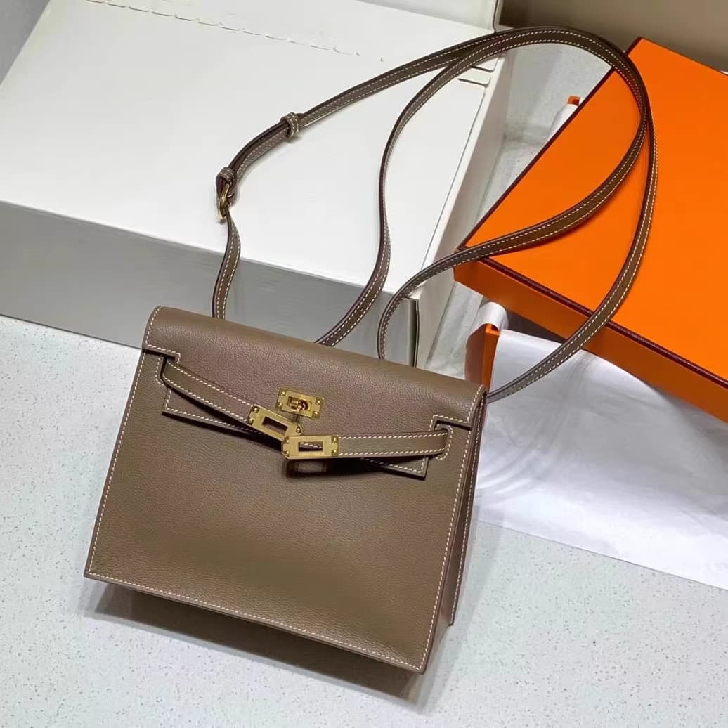 Cross-border Wholesale Dancing Bag Cowhide Lychee Pattern Wide Shoulder Strap Soft Kelly Bag Backpack Premium Feel Shoulder Crossbody Bag