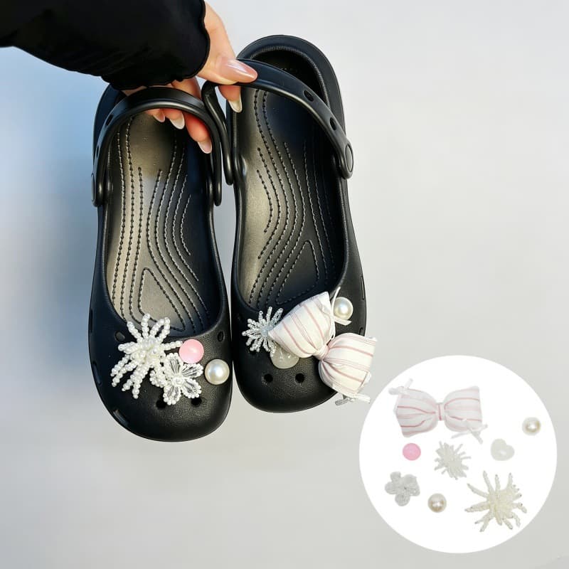 Ballet Shoes Mary Jane Shoes Rhinestone Snowflake Croc Shoes Women's Outdoor Beach Shoes Thickened Anti-Slip Increased Outdoor Slippers