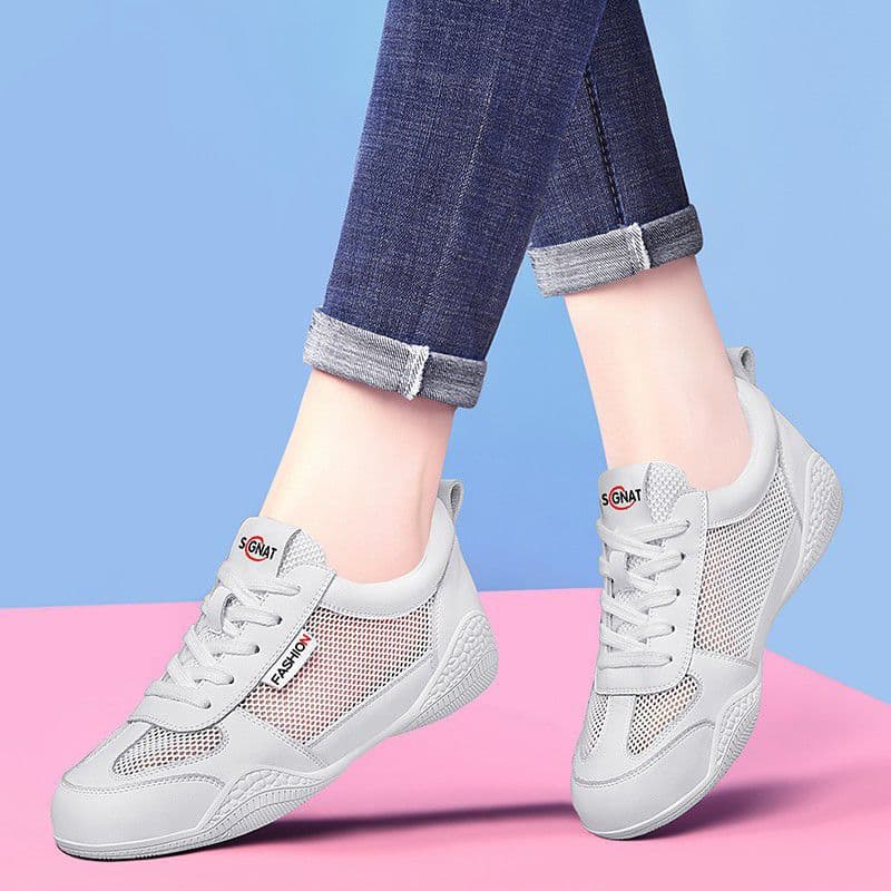 Spring 2024 Women's Breathable Mesh Casual Shoes Versatile Lightweight Sports Sneakers Low Cut Round Toe Comfortable All Season