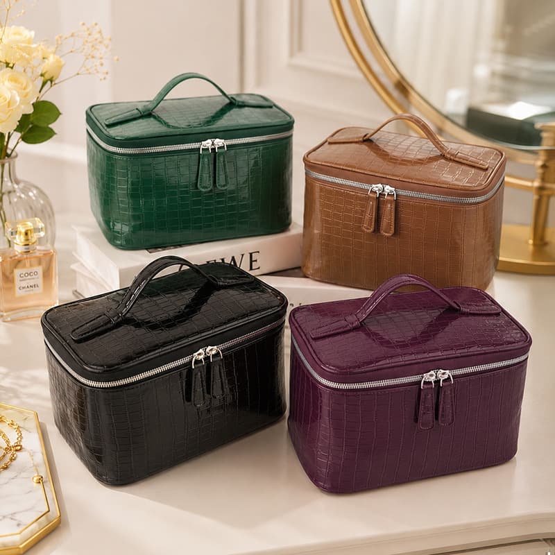 Cross-border Hot-selling Crocodile Pattern Makeup Bag High-end Large Capacity Fashion Portable Storage Bag Waterproof Travel Toiletry Bag