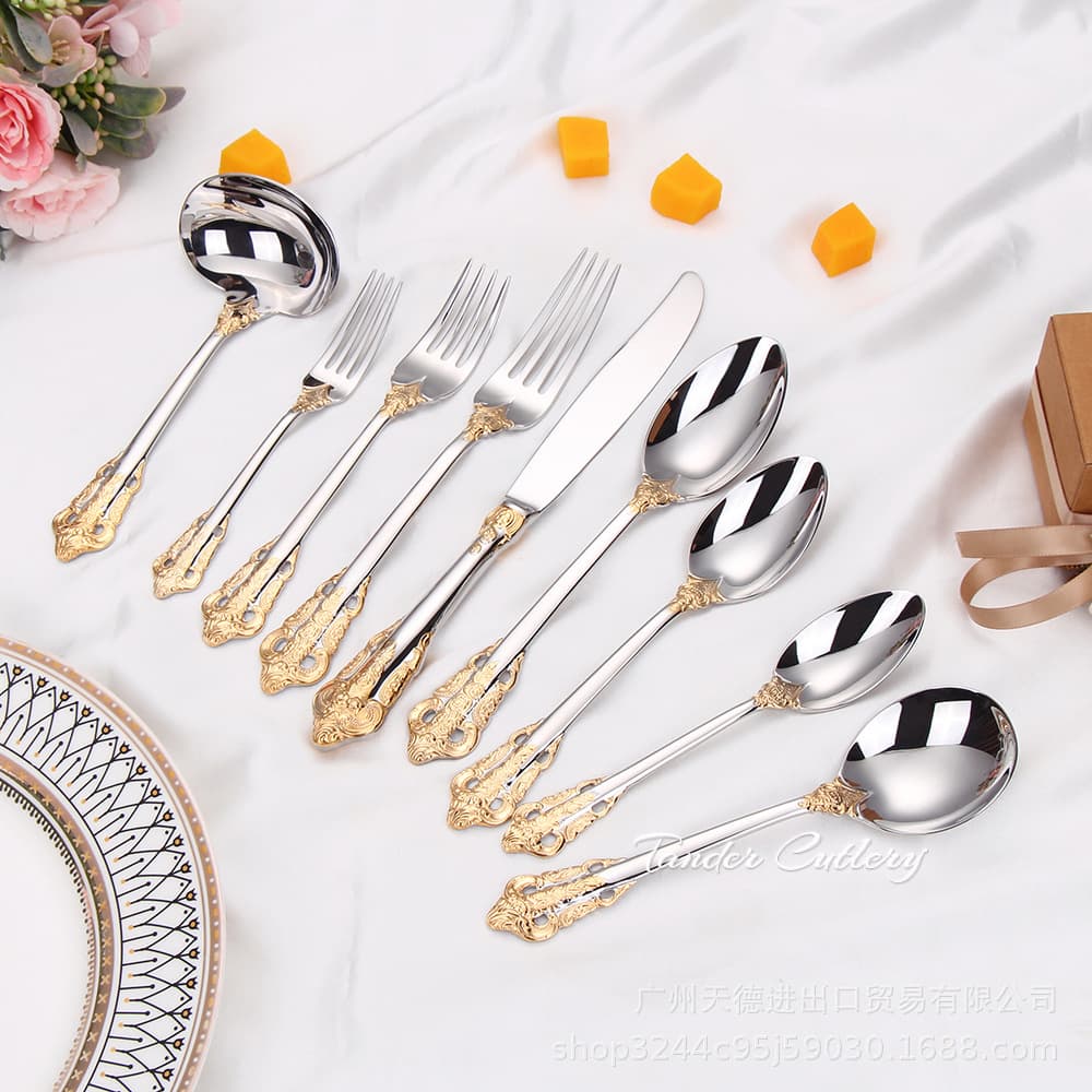 Wholesale 304 stainless steel gold-plated cutlery, forks, spoons, vintage court-style embossed Western-style steak knives and forks, dessert tableware